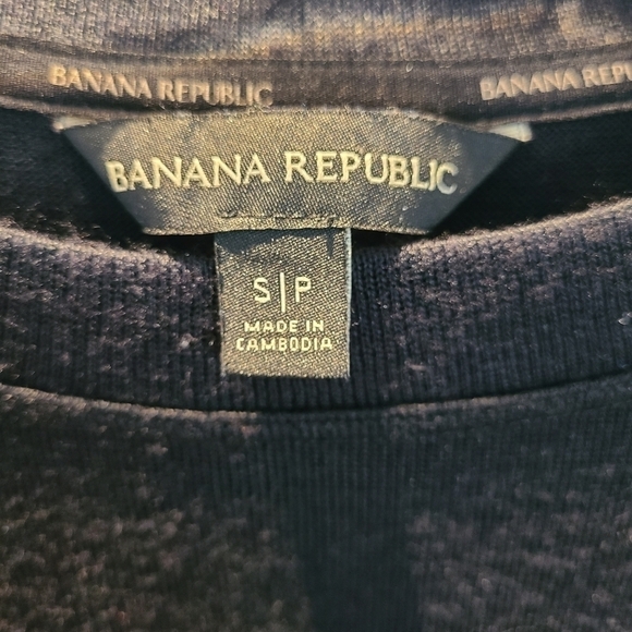 BANANA REPUBLIC Long Sleeve Crew Neck Black Sweater Size Small - Picture 5 of 6
